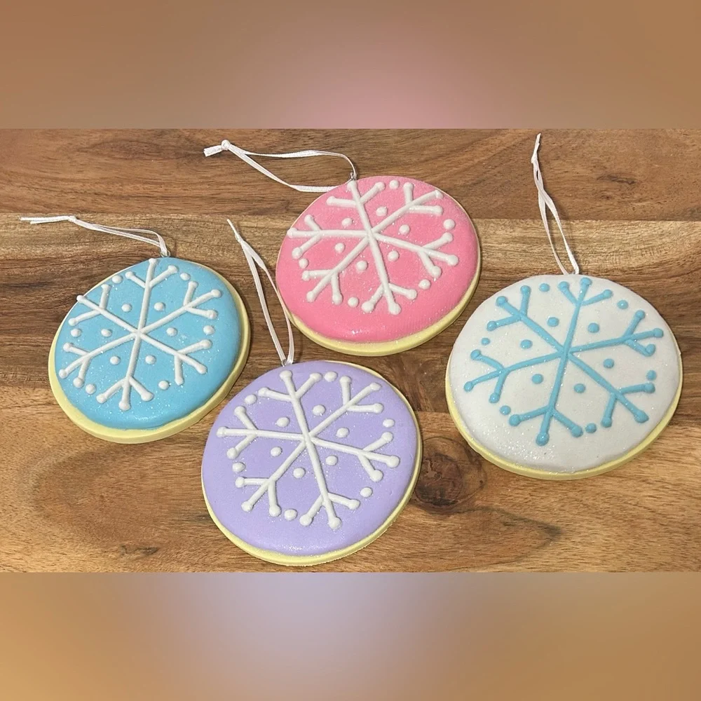 Pastel Sugar Cookie Snowflake Christmas Tree Ornaments 3.5” Set of 4 NEW